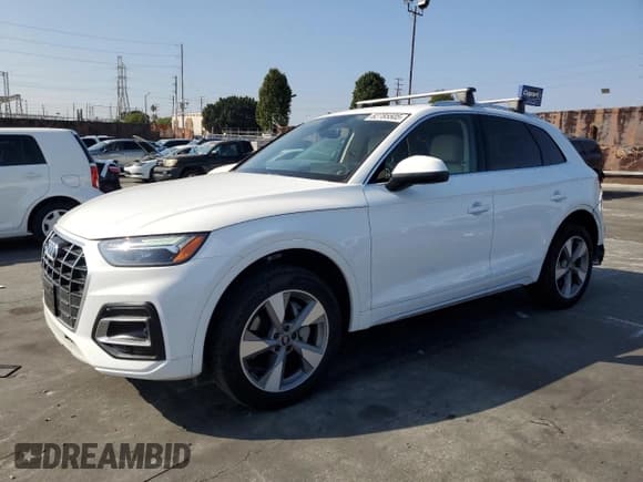 ✅ 2023 Audi Q5 Premium • VIN: WA1ABAFY2P2051333 • Lot: 82785505. Wystawiony na Copart z przebiegiem 27 789 mil. Bezpłatny archiwum sprzedaży aukcyjnych z USA i szczegółowy raport historii pojazdu na DreamBid. Zdjęcie 1.