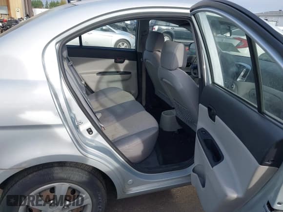 ✅ 2010 Hyundai Accent GLS • VIN: KMHCN4AC3AU484735 • Лот: 42983747. Опубликован ранее на IAAI с пробегом 159 325 миль. Бесплатный доступ к архиву аукционных продаж из США и подробный отчёт об истории автомобиля на DreamBid. Изображение 8.