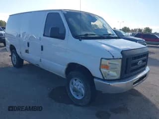 ✅ 2009 Ford Econoline Cargo Commercial • VIN: 1FTNE24W79DA45332 • Lot: 43635200. Wystawiony na IAAI z przebiegiem 549 214 mil. Bezpłatny archiwum sprzedaży aukcyjnych z USA i szczegółowy raport historii pojazdu na DreamBid. Zdjęcie 1.