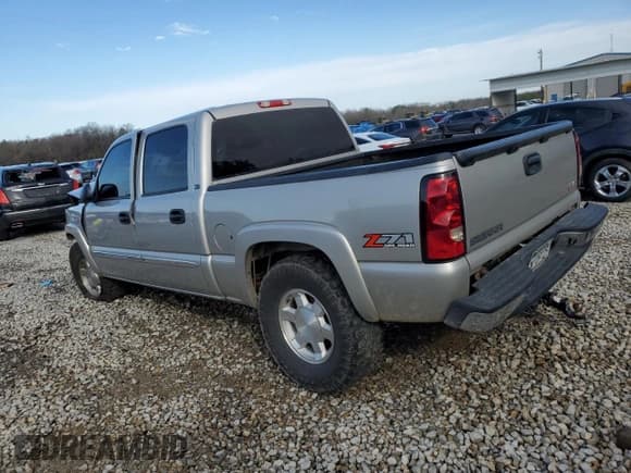 ✅ 2006 GMC Sierra 1500 SLE2 • VIN: 2GTEK13T261101873 • Lot: 45419865. Wystawiony na Copart z przebiegiem 201 547 mil. Bezpłatny archiwum sprzedaży aukcyjnych z USA i szczegółowy raport historii pojazdu na DreamBid. Zdjęcie 2.