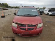 ✅ 2005 Dodge Caravan SXT • VIN: 2D8GP44L05R162683 • Lot: 86262875. Wystawiony na Copart z przebiegiem 256 452 mil. Bezpłatny archiwum sprzedaży aukcyjnych z USA i szczegółowy raport historii pojazdu na DreamBid. Zdjęcie 5.