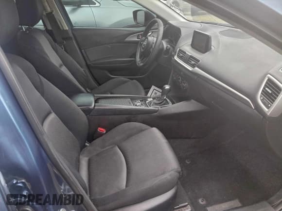 ✅ 2017 Mazda 3 Sport • VIN: 3MZBN1U72HM104518 • Lot: 94753705. Wystawiony na Copart z przebiegiem 129 695 mil. Bezpłatny archiwum sprzedaży aukcyjnych z USA i szczegółowy raport historii pojazdu na DreamBid. Zdjęcie 5.