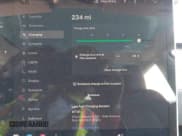 ✅ 2023 Tesla Model 3 Long Range • VIN: 5YJ3E1EB1PF667685 • Lot: 42106399. Wystawiony na IAAI z przebiegiem 7 544 mil. Bezpłatny archiwum sprzedaży aukcyjnych z USA i szczegółowy raport historii pojazdu na DreamBid. Zdjęcie 17.