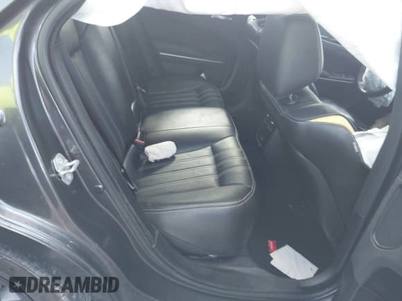 ✅ 2022 Chrysler 300 S • VIN: 2C3CCABG8NH130829 • Lot: 43579051. Listed on IAAI with 59,486 mi. Free auction sales archive from the USA and detailed vehicle history report at DreamBid. Image 8.