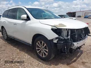 ✅ 2015 Nissan Pathfinder Platinum • VIN: 5N1AR2MNXFC678978 • Lot: 42329890. Listed on IAAI with 147,986 mi. Free auction sales archive from the USA and detailed vehicle history report at DreamBid. Image 1.