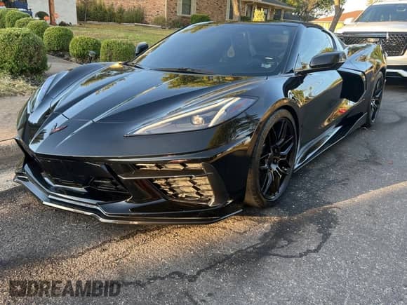 2021 Chevrolet Corvette 1LT z VIN 1G1YA2D45M5121231, wystawiony jako Copart lot #78367004 z przebiegiem 20 368 mil mil oraz Czysty tytuł • Clean title. Historia ofert i sprzedaży dostępna na DreamBid. Obrazek 2.