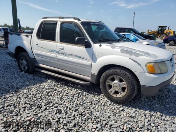 ✅ 2004 Ford Explorer Sport Trac XLS • VIN: 1FMZU67K54UB35457 • Lot: 57823985. Wystawiony na Copart z przebiegiem 235 234 mil. Bezpłatny archiwum sprzedaży aukcyjnych z USA i szczegółowy raport historii pojazdu na DreamBid. Zdjęcie 4.