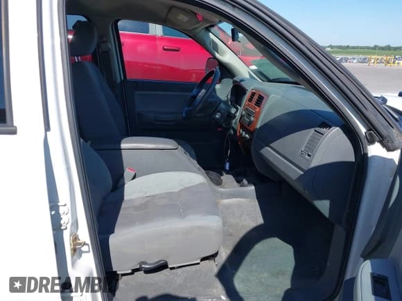 ✅ 2005 Dodge Dakota SLT • VIN: 1D7HW48N75S263077 • Lot: 42537856. Listed on IAAI with 182,479 mi. Free auction sales archive from the USA and detailed vehicle history report at DreamBid. Image 5.