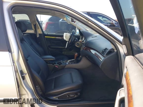 ✅ 2005 BMW 3 Series 325i • VIN: WBAAZ33465KW78822 • Lot: 43104825. Listed on IAAI with 54,200 mi. Free auction sales archive from the USA and detailed vehicle history report at DreamBid. Image 5.