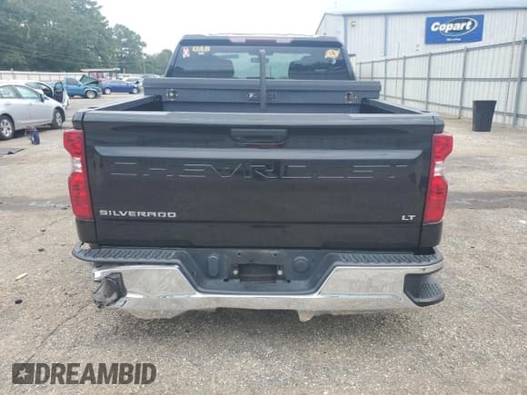 ✅ 2020 Chevrolet Silverado 1500 LT • VIN: 1GCUYDED7LZ119077 • Lot: 70818164. Wystawiony na Copart z przebiegiem 133 142 mil. Bezpłatny archiwum sprzedaży aukcyjnych z USA i szczegółowy raport historii pojazdu na DreamBid. Zdjęcie 6.