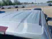 2020 Chevrolet Silverado 2500HD LT z VIN 1GC1YNEY8LF233926, wystawiony jako IAAI lot #42716715 z przebiegiem 137 057 mil mil oraz . Historia ofert i sprzedaży dostępna na DreamBid. Obrazek 19.