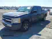2010 Chevrolet Silverado 1500 LT z VIN 3GCRCSEA2AG188643, wystawiony jako IAAI lot #41780836 z przebiegiem 310 498 mil mil oraz . Historia ofert i sprzedaży dostępna na DreamBid. Obrazek 17.