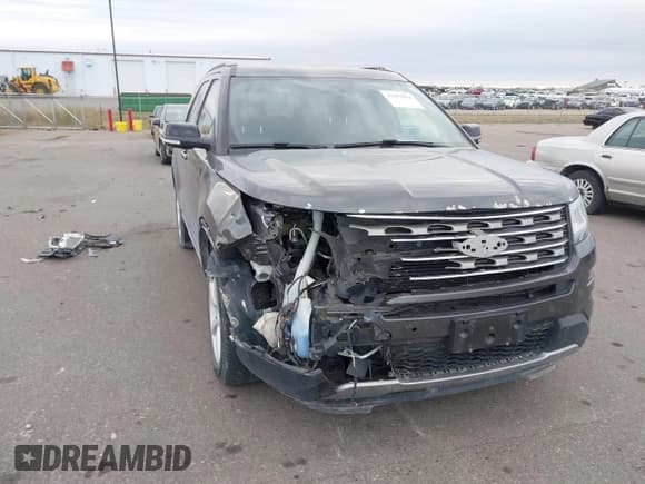✅ 2017 Ford Explorer XLT • VIN: 1FM5K8DH3HGD41549 • Lot: 43692364. Wystawiony na IAAI z przebiegiem 79 422 mil. Bezpłatny archiwum sprzedaży aukcyjnych z USA i szczegółowy raport historii pojazdu na DreamBid. Zdjęcie 6.