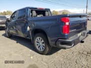 ✅ 2022 Chevrolet Silverado 1500 Custom • VIN: 3GCPWBEK9NG117629 • Лот: 71227335. Опубликован ранее на Copart с пробегом 57 503 миль. Бесплатный доступ к архиву аукционных продаж из США и подробный отчёт об истории автомобиля на DreamBid. Изображение 2.