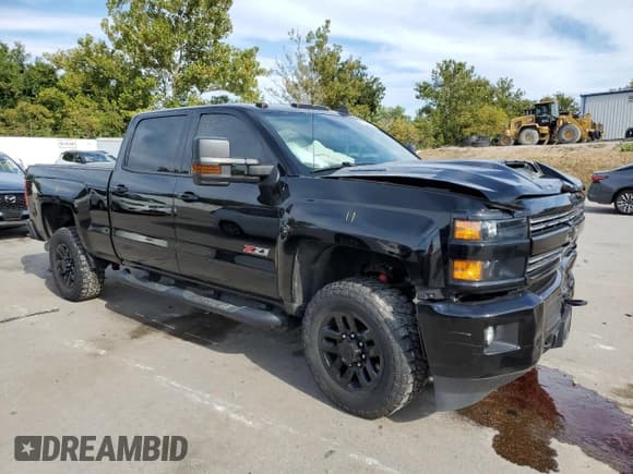 ✅ 2019 Chevrolet Silverado 2500HD LTZ • VIN: 1GC1KTEY5KF276415 • Lot: 80150685. Wystawiony na Copart z przebiegiem 74 421 mil. Bezpłatny archiwum sprzedaży aukcyjnych z USA i szczegółowy raport historii pojazdu na DreamBid. Zdjęcie 4.