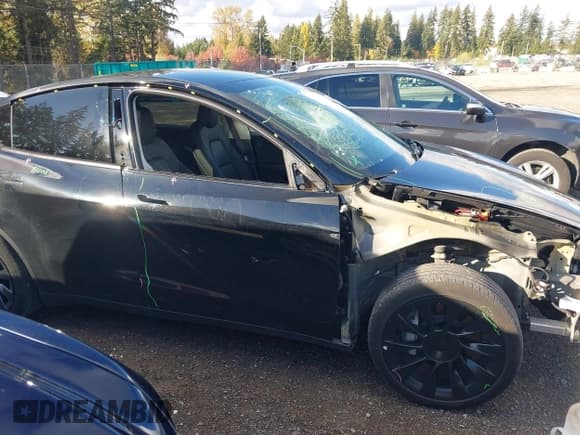 ✅ 2023 Tesla Model Y Long Range • VIN: 7SAYGDEEXPF689909 • Lot: 43551907. Listed on IAAI with 57,191 mi. Free auction sales archive from the USA and detailed vehicle history report at DreamBid. Image 20.