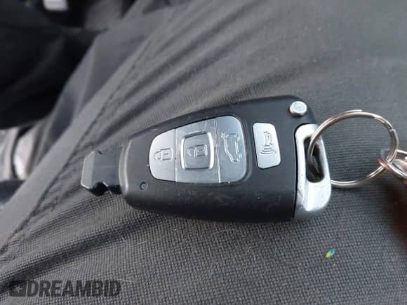 2011 Hyundai Veracruz GLS с VIN KM8NUDCC5BU145582, выставлен на аукционе IAAI как лот 41397428 с пробегом 165 702 миль миль и . История ставок и продаж доступна на DreamBid. Изображение 11.