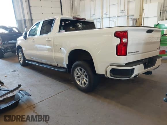 ✅ 2020 Chevrolet Silverado 1500 RST • VIN: 3GCUYEEDXLG104675 • Lot: 42160646. Wystawiony na IAAI z przebiegiem 46 183 mil. Bezpłatny archiwum sprzedaży aukcyjnych z USA i szczegółowy raport historii pojazdu na DreamBid. Zdjęcie 3.