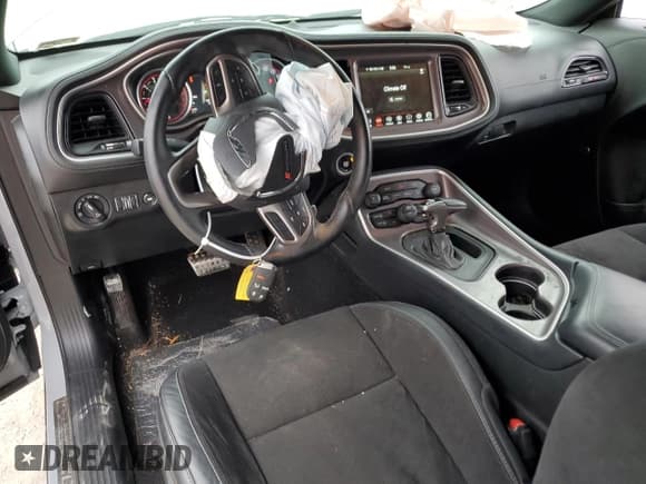 ✅ 2021 Dodge Challenger R/T Scat Pack • VIN: 2C3CDZFJ1MH649849 • Lot: 69032112. Wystawiony na Copart z przebiegiem 11 592 mil. Bezpłatny archiwum sprzedaży aukcyjnych z USA i szczegółowy raport historii pojazdu na DreamBid. Zdjęcie 8.