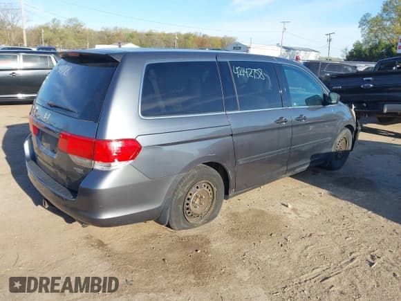 ✅ 2010 Honda Odyssey LX • VIN: 5FNRL3H29AB076728 • Lot: 42142758. Wystawiony na IAAI z przebiegiem 200 197 mil. Bezpłatny archiwum sprzedaży aukcyjnych z USA i szczegółowy raport historii pojazdu na DreamBid. Zdjęcie 4.