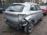 ✅ 2024 Hyundai Venue SEL • VIN: KMHRC8A39RU318304 • Lot: 41471620. Listed on IAAI with 11,890 mi. Free auction sales archive from the USA and detailed vehicle history report at DreamBid. Image 4.