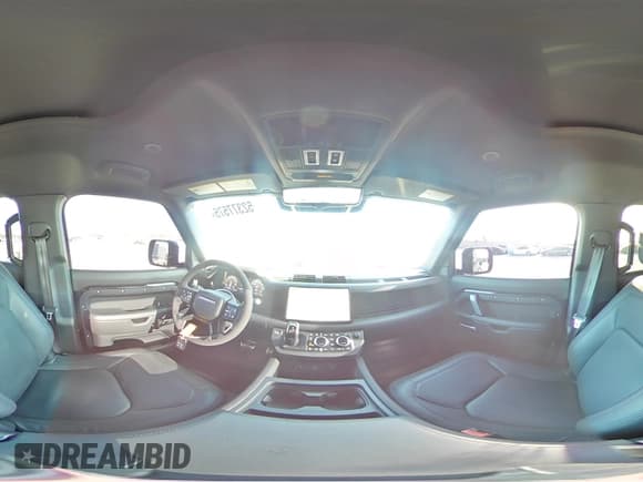 ✅ 2024 Land Rover Defender V8 • VIN: SALEBEEE2R2291306 • Lot: 52377575. Listed on Copart with 10,350 mi. Free auction sales archive from the USA and detailed vehicle history report at DreamBid. Image 14.