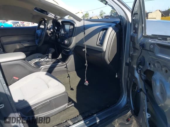 ✅ 2018 Chevrolet Colorado 2WD Work Truck • VIN: 1GCGSBEAXJ1199141 • Lot: 42322849. Listed on IAAI with 77,811 mi. Free auction sales archive from the USA and detailed vehicle history report at DreamBid. Image 5.