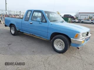 ✅ 1989 Toyota Pickup DLX • VIN: JT4RN93P2K5005390 • Lot: 43645086. Wystawiony na IAAI z przebiegiem 149 765 mil. Bezpłatny archiwum sprzedaży aukcyjnych z USA i szczegółowy raport historii pojazdu na DreamBid. Zdjęcie 1.