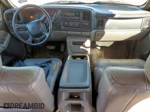 ✅ 2001 Chevrolet Suburban LT • VIN: 3GNEC16T51G218623 • Лот: 90076645. Опубликован ранее на Copart с пробегом 173 503 миль. Бесплатный доступ к архиву аукционных продаж из США и подробный отчёт об истории автомобиля на DreamBid. Изображение 8.