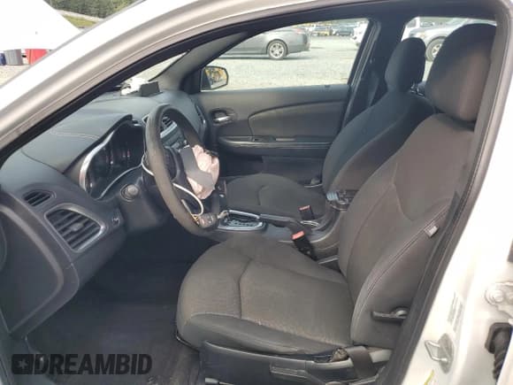 ✅ 2012 Dodge Avenger SE • VIN: 1C3CDZAB3CN118402 • Лот: 72797284. Опубликован ранее на Copart с пробегом 185 470 миль. Бесплатный доступ к архиву аукционных продаж из США и подробный отчёт об истории автомобиля на DreamBid. Изображение 7.