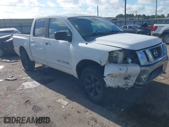 ✅ 2012 Nissan Titan SL • VIN: 1N6BA0EC7CN331235 • Lot: 42980538. Wystawiony na IAAI z przebiegiem 253 206 mil. Bezpłatny archiwum sprzedaży aukcyjnych z USA i szczegółowy raport historii pojazdu na DreamBid. Zdjęcie 1.