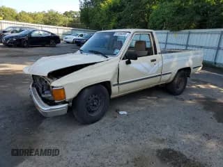 ✅ 1988 Toyota Pickup • VIN: JT4RN50R7J5145786 • Лот: 67856205. Опубликован ранее на Copart с пробегом 168 279 миль. Бесплатный доступ к архиву аукционных продаж из США и подробный отчёт об истории автомобиля на DreamBid. Изображение 1.
