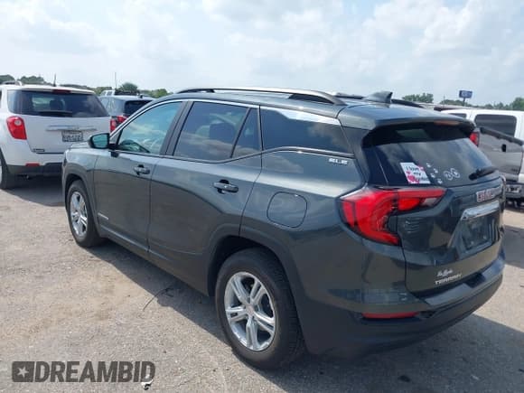 ✅ 2021 GMC Terrain SLE • VIN: 3GKALMEV7ML376148 • Lot: 42156946. Wystawiony na IAAI z przebiegiem 62 106 mil. Bezpłatny archiwum sprzedaży aukcyjnych z USA i szczegółowy raport historii pojazdu na DreamBid. Zdjęcie 3.