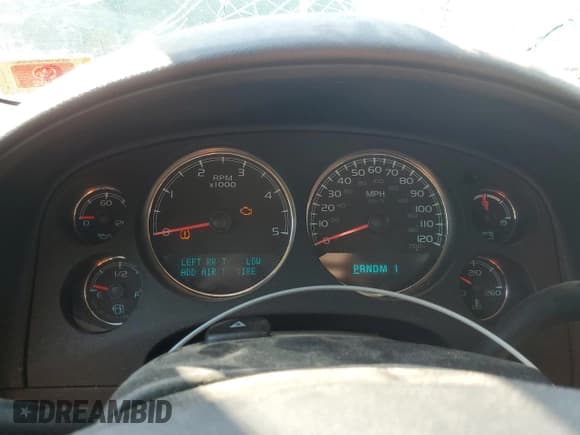 ✅ 2013 Chevrolet Silverado 2500HD LTZ • VIN: 1GC2KYE82DZ277508 • Lot: 71739424. Listed on Copart with Not provided. Free auction sales archive from the USA and detailed vehicle history report at DreamBid. Image 9.