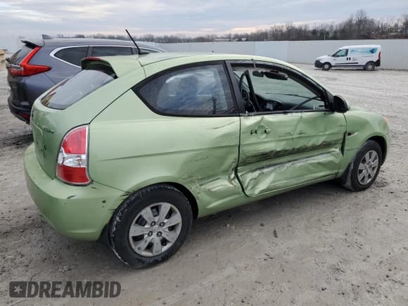 ✅ 2009 Hyundai Accent Auto GS • VIN: KMHCM36C49U124598 • Лот: 85755364. Опубликован ранее на Copart с пробегом 121 556 миль. Бесплатный доступ к архиву аукционных продаж из США и подробный отчёт об истории автомобиля на DreamBid. Изображение 3.