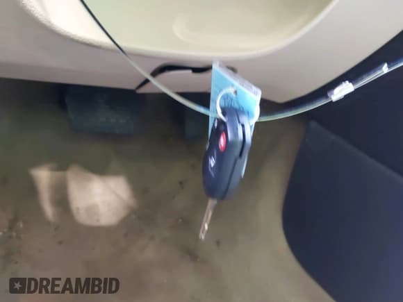 ✅ 2010 Mercury Milan • VIN: 3MEHM0HA0AR630234 • Лот: 42585737. Опубликован ранее на IAAI с пробегом 156 728 миль. Бесплатный доступ к архиву аукционных продаж из США и подробный отчёт об истории автомобиля на DreamBid. Изображение 11.