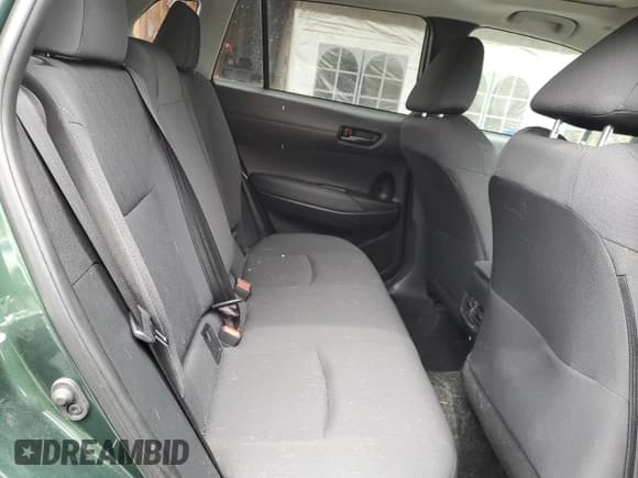 ✅ 2022 Toyota Corolla Cross LE • VIN: 7MUBAABG2NV037163 • Лот: 53653215. Опубликован ранее на Copart с пробегом 23 400 миль. Бесплатный доступ к архиву аукционных продаж из США и подробный отчёт об истории автомобиля на DreamBid. Изображение 11.