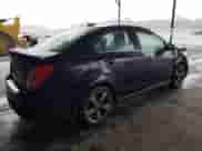 2015 Chevrolet Sonic RS z VIN 1G1JG5SB6F4138938, wystawiony jako Copart lot #77300543 z przebiegiem 156 011 mil mil oraz Szkoda całkowita • Salvage title. Historia ofert i sprzedaży dostępna na DreamBid. Obrazek 3.