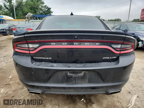 ✅ 2015 Dodge Charger SXT • VIN: 2C3CDXHG9FH915031 • Lot: 60565025. Listed on Copart with 187,236 mi. Free auction sales archive from the USA and detailed vehicle history report at DreamBid. Image 6.