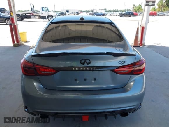 ✅ 2018 Infiniti Q50 Luxe • VIN: JN1EV7AP2JM365496 • Lot: 42279328. Listed on IAAI with 69,104 mi. Free auction sales archive from the USA and detailed vehicle history report at DreamBid. Image 17.