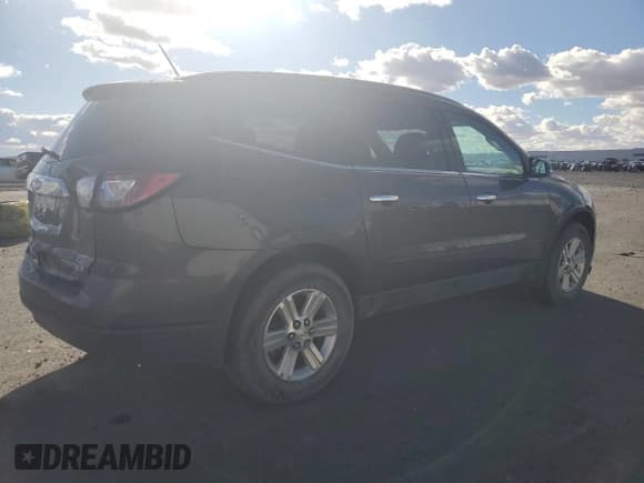 ✅ 2013 Chevrolet Traverse LT • VIN: 1GNKVGKD5DJ191862 • Lot: 77004444. Wystawiony na Copart z przebiegiem 212 765 mil. Bezpłatny archiwum sprzedaży aukcyjnych z USA i szczegółowy raport historii pojazdu na DreamBid. Zdjęcie 3.