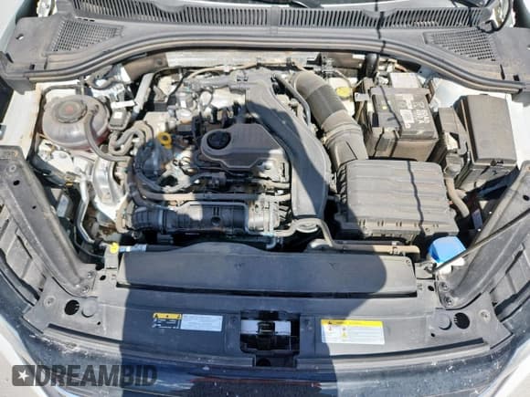 ✅ 2024 Volkswagen Jetta Sport • VIN: 3VWAM7BU8RM032252 • Lot: 65184505. Wystawiony na Copart z przebiegiem 17 077 mil. Bezpłatny archiwum sprzedaży aukcyjnych z USA i szczegółowy raport historii pojazdu na DreamBid. Zdjęcie 11.