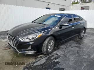 2019 Hyundai Sonata SE с VIN KMHE24L31KA088272, выставлен на аукционе Copart как лот 85275225 с пробегом 112 768 миль миль и Чистый • Clean title. История ставок и продаж доступна на DreamBid. Изображение 1.