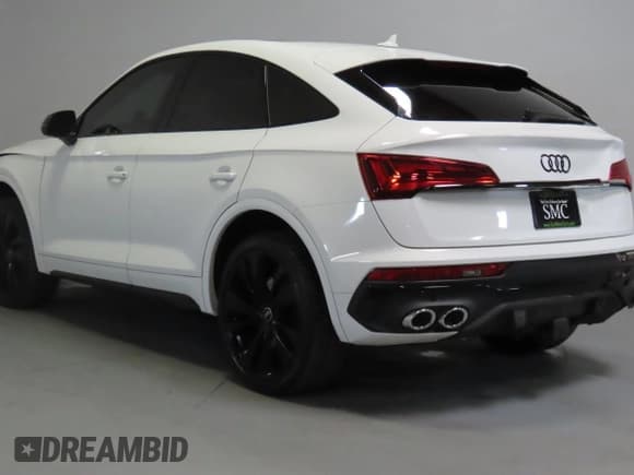 ✅ 2023 Audi SQ5 Sportback Premium Plus • VIN: WA124AFY1P2038636 • Лот: 53910115. Опубликован ранее на Copart с пробегом 27 258 миль. Бесплатный доступ к архиву аукционных продаж из США и подробный отчёт об истории автомобиля на DreamBid. Изображение 4.