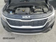 ✅ 2022 Kia Seltos LX • VIN: KNDEPCAA9N7252659 • Lot: 85427525. Wystawiony na Copart z przebiegiem 65 374 mil. Bezpłatny archiwum sprzedaży aukcyjnych z USA i szczegółowy raport historii pojazdu na DreamBid. Zdjęcie 12.