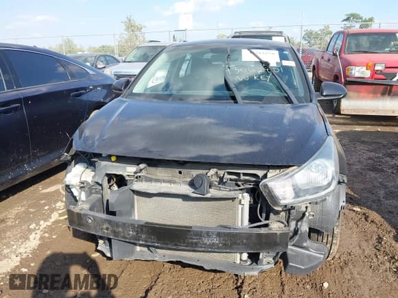 ✅ 2020 Kia Rio S • VIN: 3KPA24AD2LE330189 • Lot: 43312270. Wystawiony na IAAI z przebiegiem 105 265 mil. Bezpłatny archiwum sprzedaży aukcyjnych z USA i szczegółowy raport historii pojazdu na DreamBid. Zdjęcie 6.