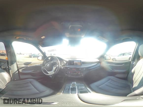 ✅ 2018 BMW X5 xDrive35i • VIN: 5UXKR0C57J0X93920 • Лот: 87004435. Опубликован ранее на Copart с пробегом 71 340 миль. Бесплатный доступ к архиву аукционных продаж из США и подробный отчёт об истории автомобиля на DreamBid. Изображение 15.