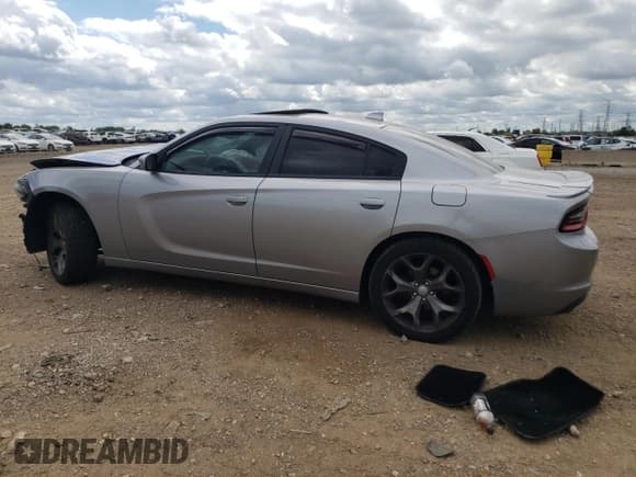 ✅ 2015 Dodge Charger SXT • VIN: 2C3CDXHG0FH836475 • Лот: 71653025. Опубликован ранее на Copart с пробегом 139 123 миль. Бесплатный доступ к архиву аукционных продаж из США и подробный отчёт об истории автомобиля на DreamBid. Изображение 2.