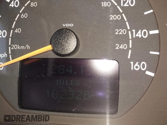 ✅ 2000 Mercedes-Benz E 320 • VIN: WDBJF65J6YB153682 • Lot: 42858766. Listed on IAAI with 182,326 mi. Free auction sales archive from the USA and detailed vehicle history report at DreamBid. Image 7.