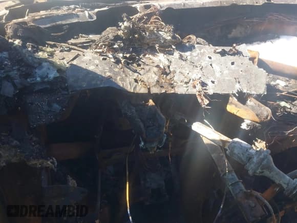 ✅ 2008 Ford Econoline Cargo Commercial • VIN: 1FTSE34L08DA25159 • Lot: 41633588. Listed on IAAI with Not provided. Free auction sales archive from the USA and detailed vehicle history report at DreamBid. Image 7.